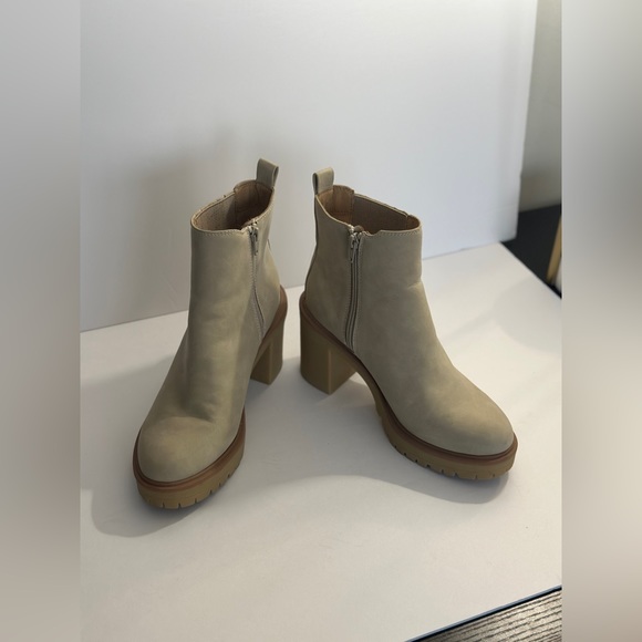 COPY - Really great condition. DV by Dolce Vita Boots W US size 8 - Picture 6 of 7